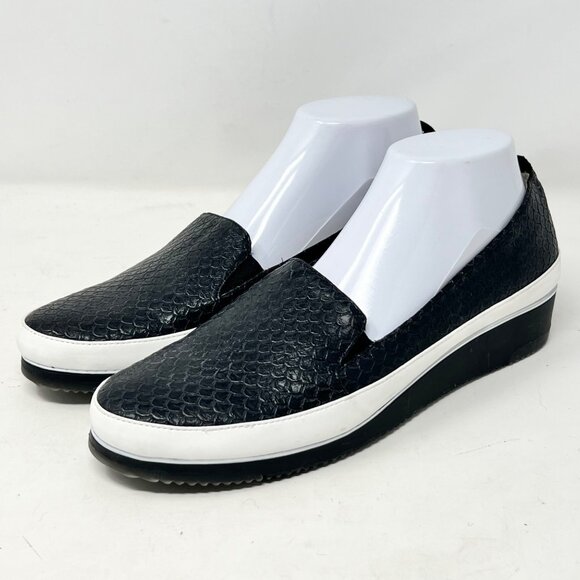 Baretraps Womens Hope Slip On Sneaker Loafer Faux Leather Snake Black Size 9 M - Picture 1 of 11